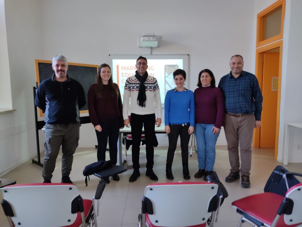 training participants of EGInA's marketing course