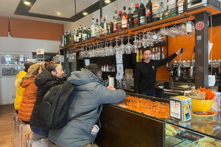 coffee course in a bar