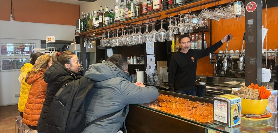 coffee course in a bar